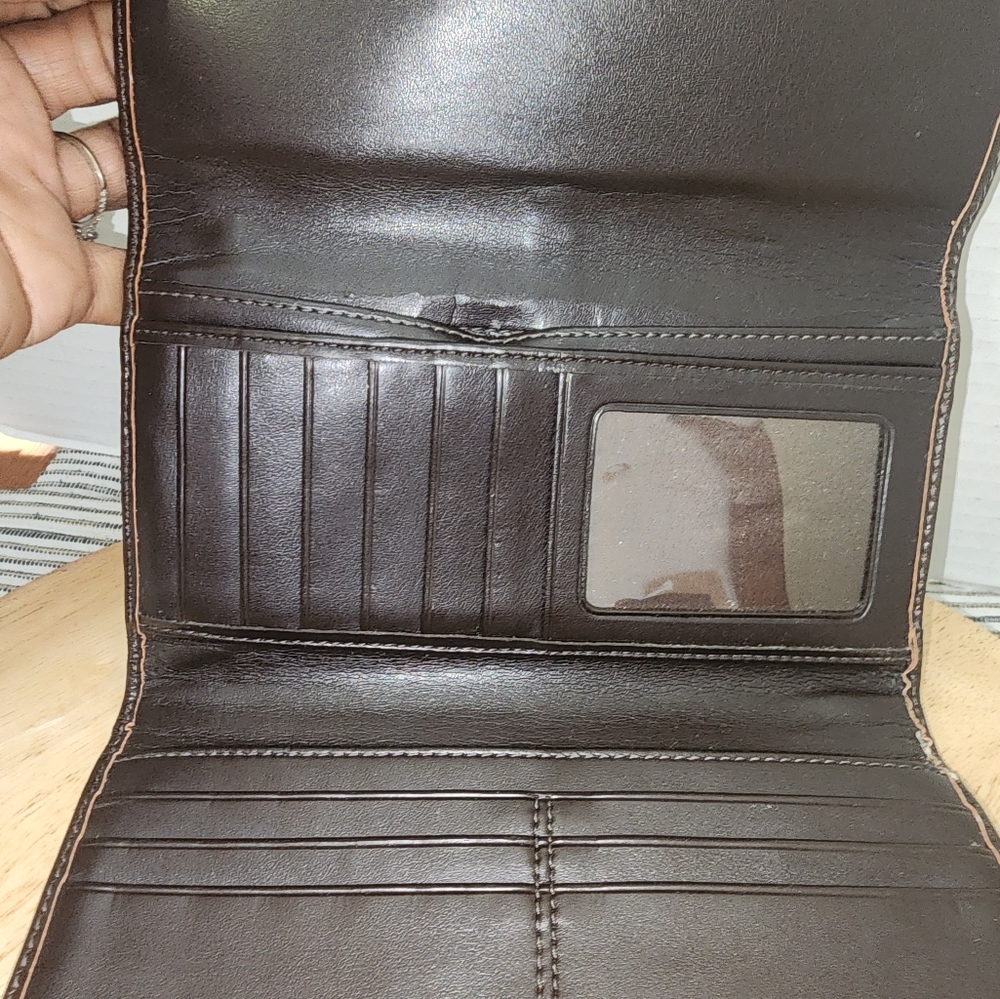 Women's Wallet - Picture 4 of 8